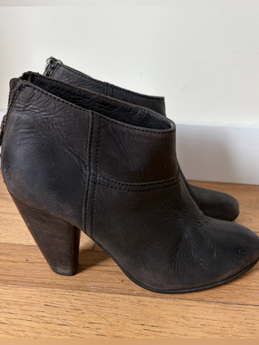 Made in Italy Black Leather Ankle Boots Size 8.5 Block Heel